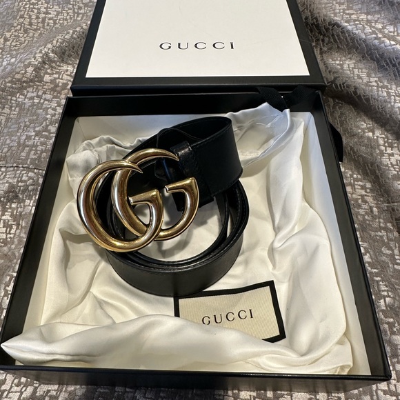 COPY - Double G buckle
1.5" belt width
Can be worn as a hip or waist belt - Picture 1 of 2